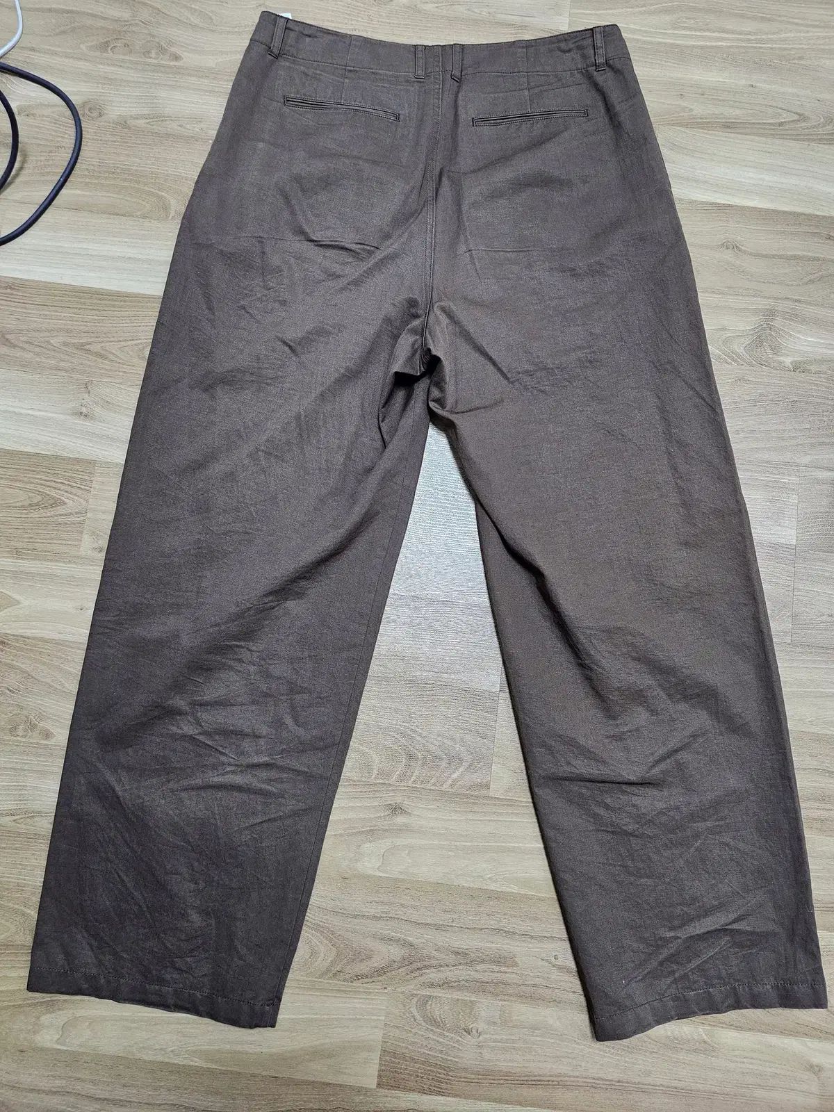 4 ポッタリー トゥプリーツ ワイド パンツ ブラウン