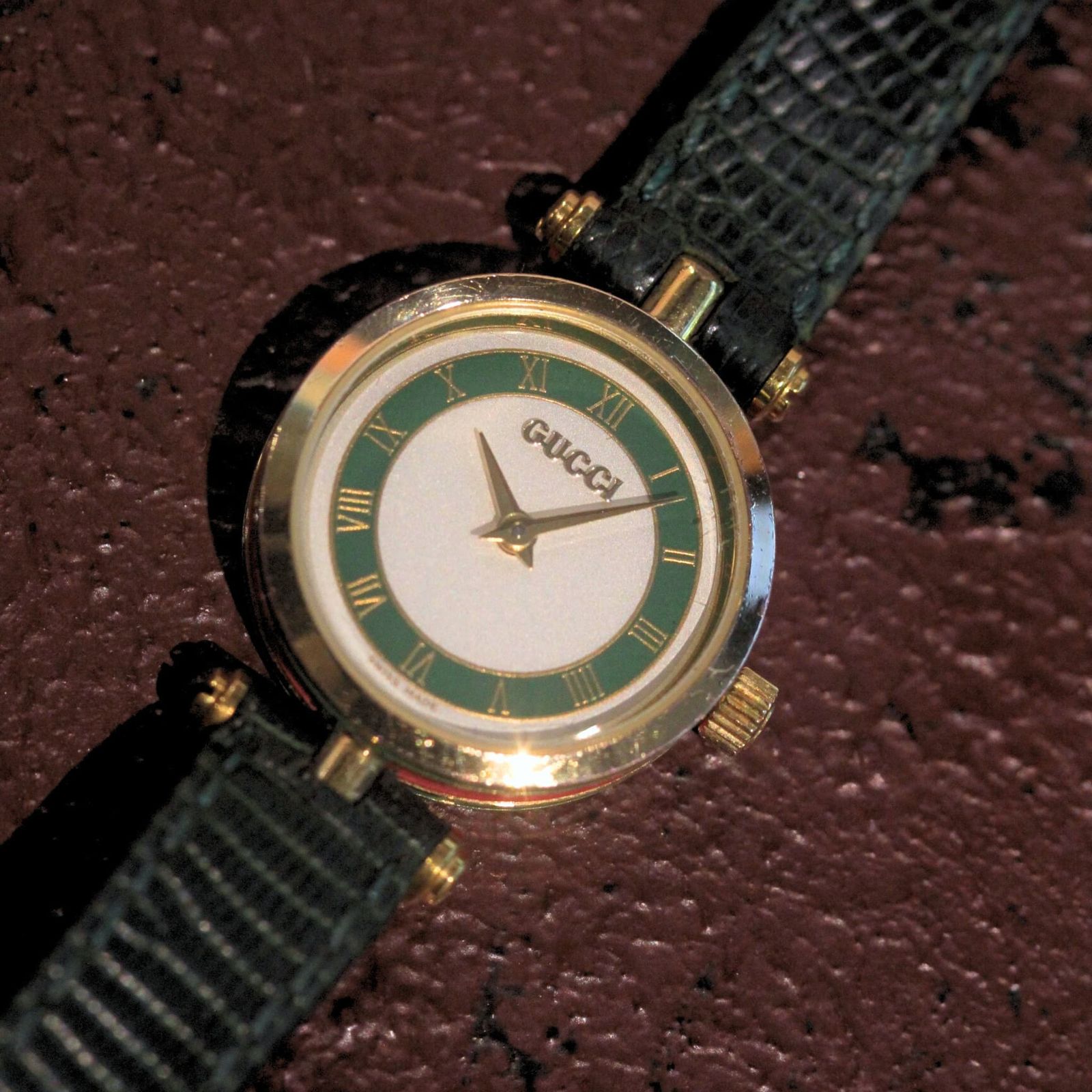 GUCCI グッチ シェリーライン グリーン ヴィンテージ腕時計 568 06