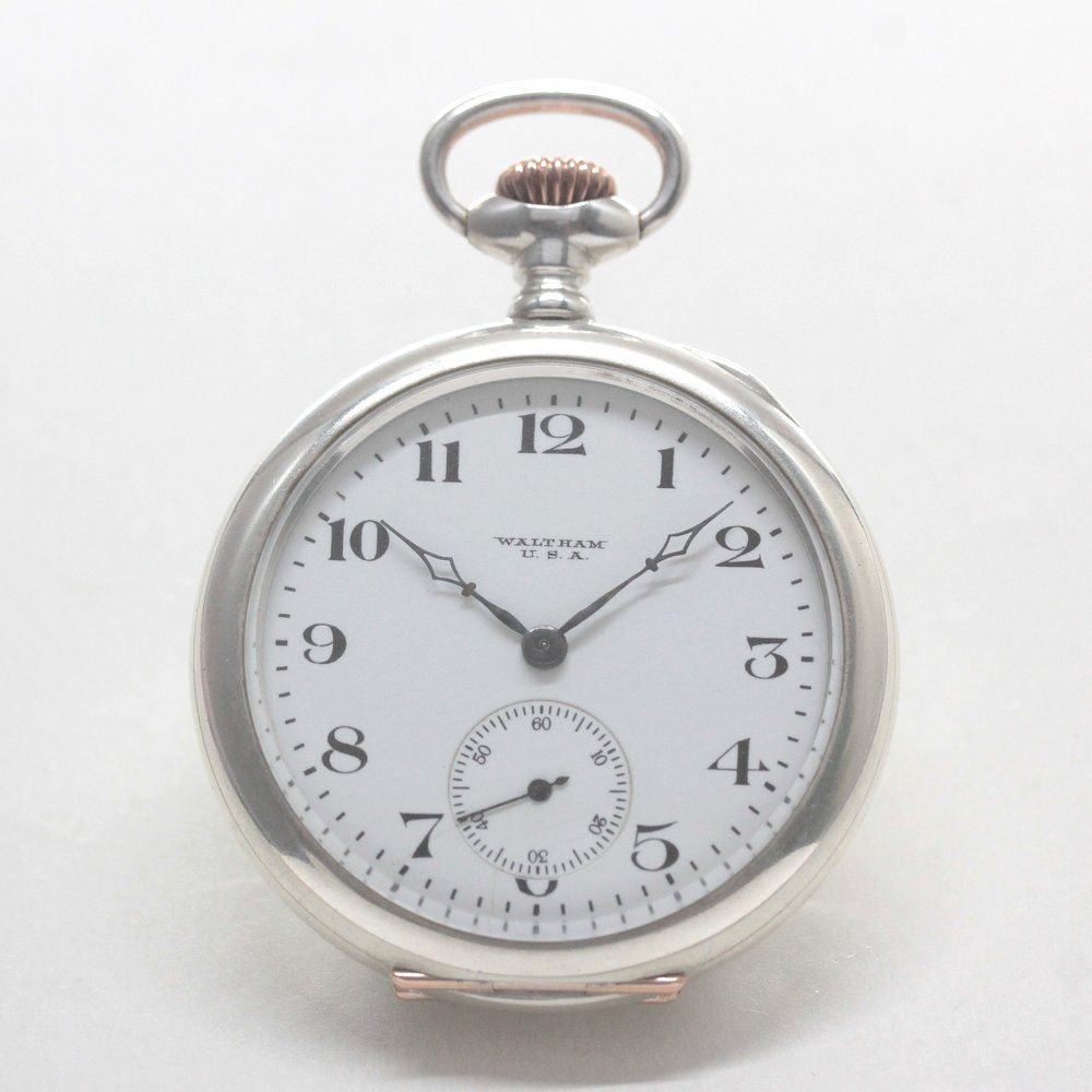 絶版モデルのウォルサム WALTHAM 社製 リバーサイド ヴィンテージウォッチ 懐中時計 アラビア数字 オープンフェイス 106