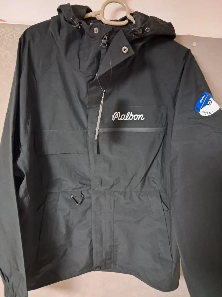 マルボンゴルフ ブラック フード ウィンドブレーカー ジャケット 105
