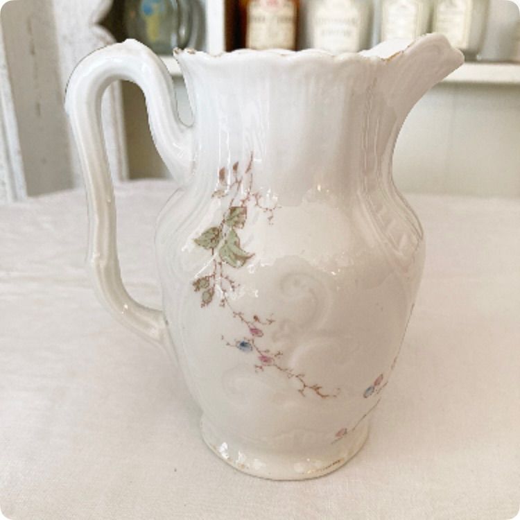 フランス直輸入 素朴で優しい花の絵柄が素敵