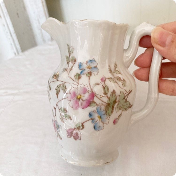 ミルクピッチャー