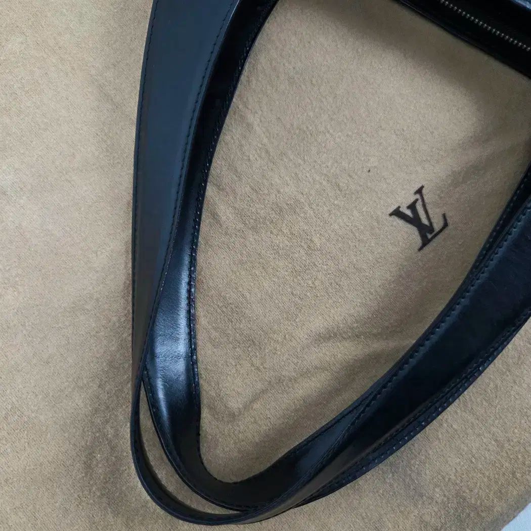 入手困難✨PORTER 【ポーター ×村上隆 コラボ】ショルダーバッグ 85周年 PORTER×村上隆コラボ、吉田カバン創業85周年記念モデル - Impress Watch