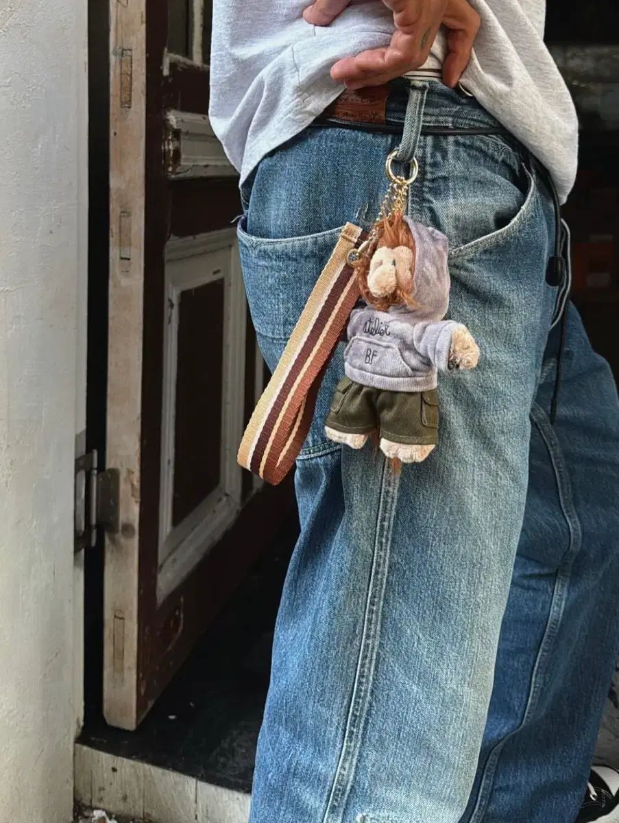 OS キャメルコーヒー × LINE FRIENDS モカ キーホルダー