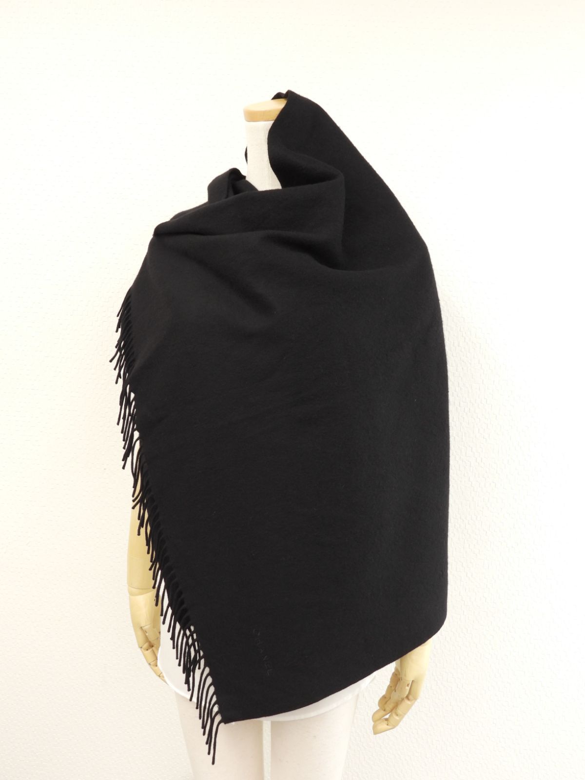 シャネル マフラー大 カシミア 黒 ロゴ ネックウォーマー 23
