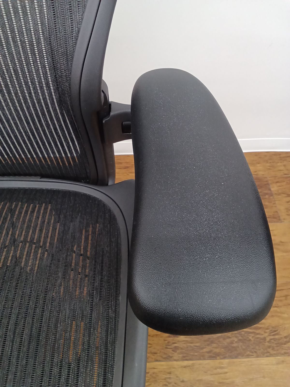 関東地域 販売 HermanMiller アーロンチェア 167888 RevF Bサイズ AE113AWB