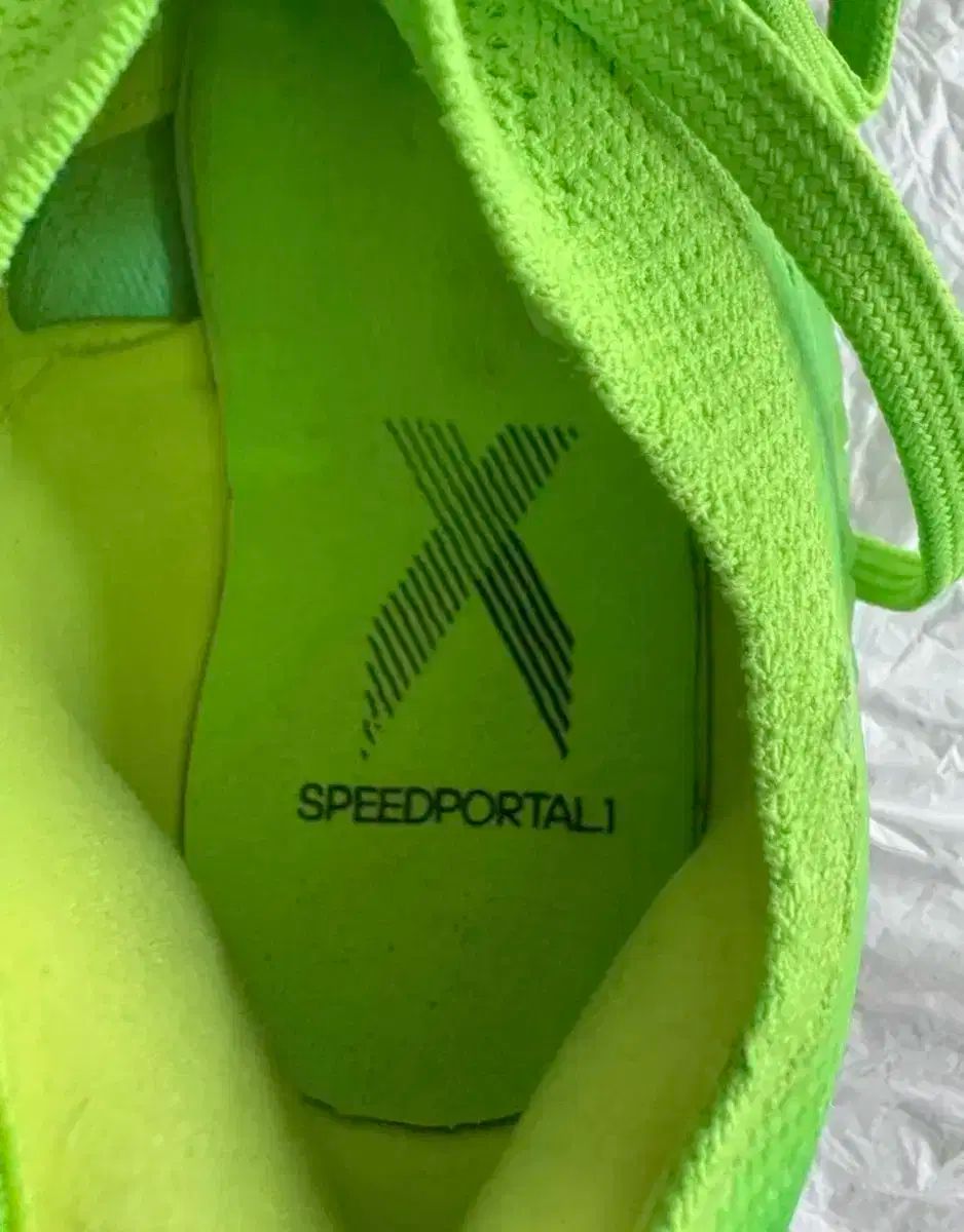 サッカーシューズ