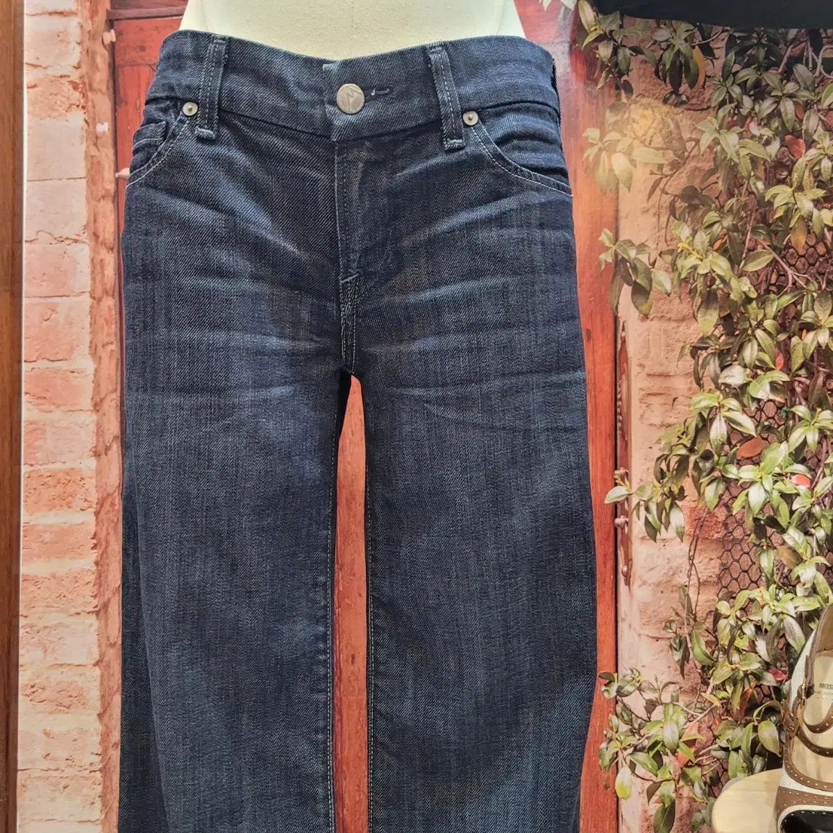 ヒューマニティ ブーツカット