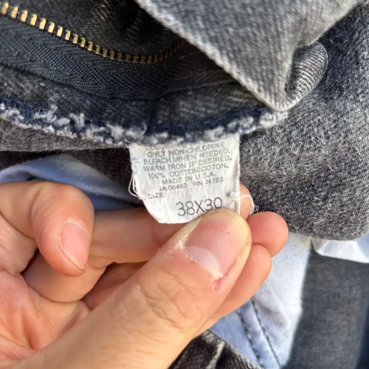 ブラックデニム