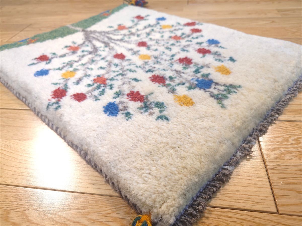 ペルシャ ギャッベ