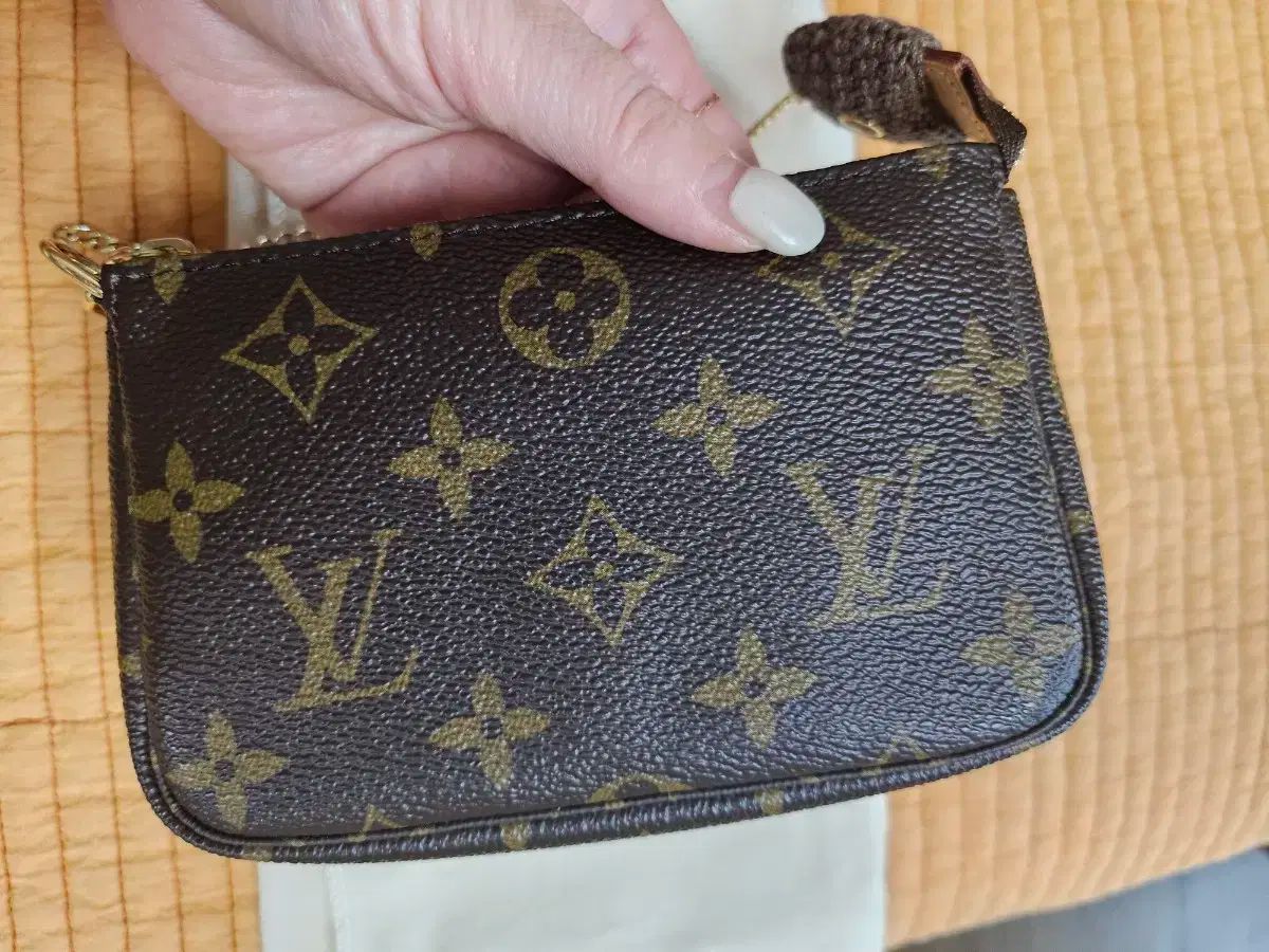 ルイヴィトン ミニ ポシェット アクセソワール DECORATOM_COM_BR