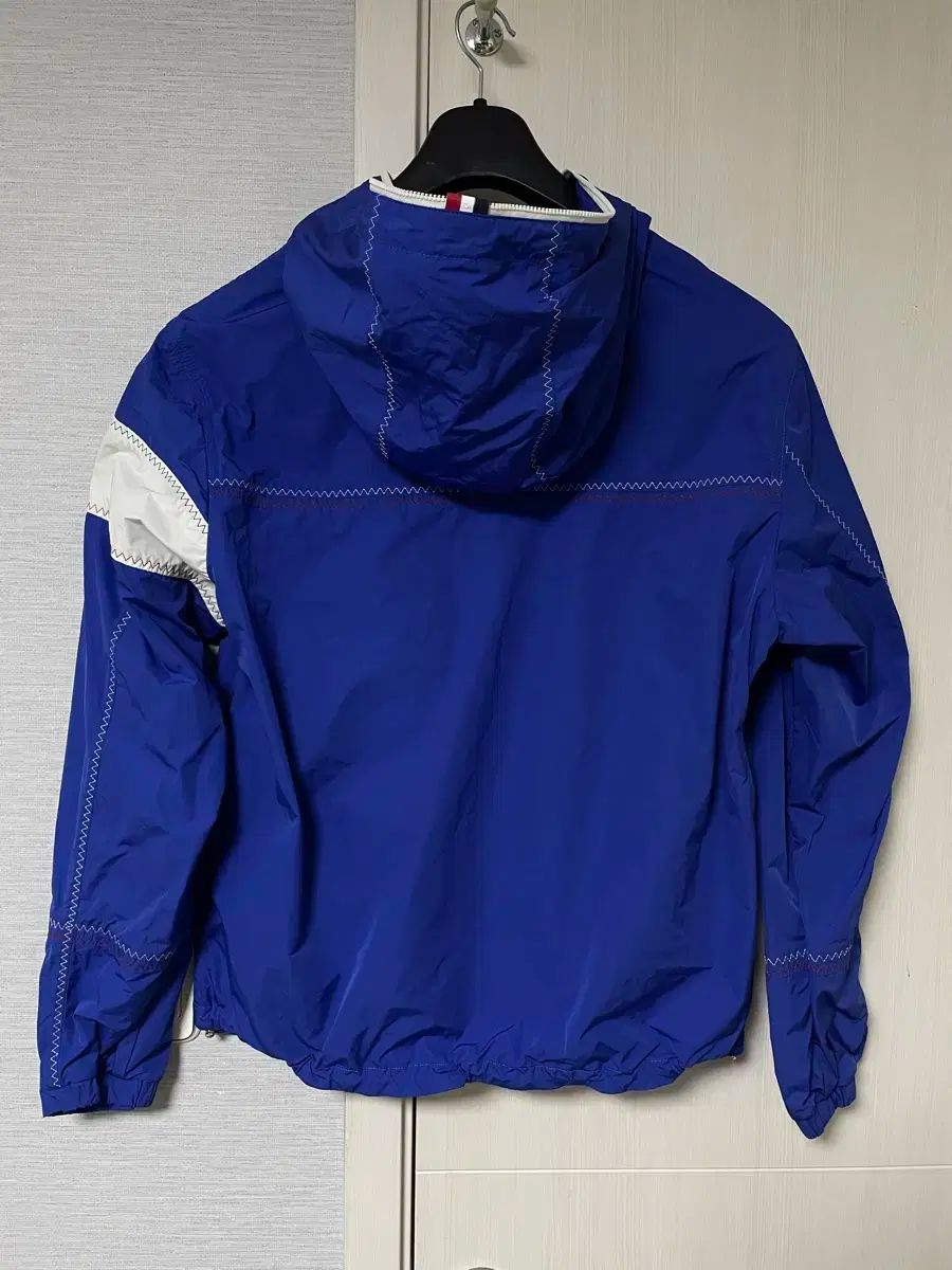3 モンクレール ブルー COLOR プーさん フジオ ウィンドブレーカー フードジャケット