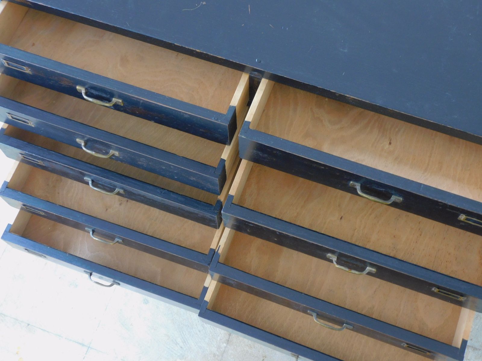 ふるい黒色の引出し 20杯 HK-a-05668 無垢材 パーツボックス ドロワー チェスト 古道具 アンティーク 家具 WWW_IBETON_RU