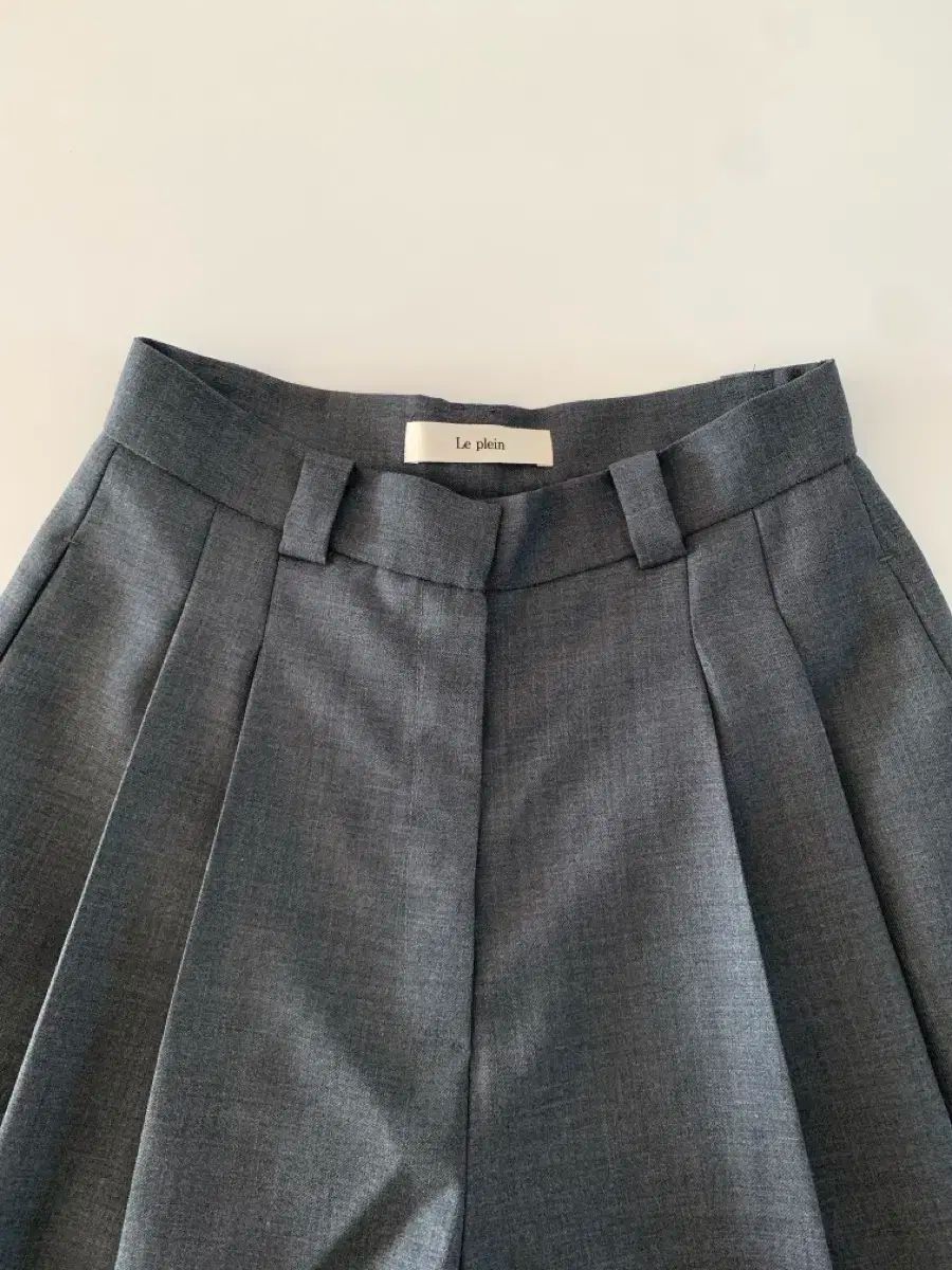 Le Plein グレー スラックス 23fw バージョン S サイズ