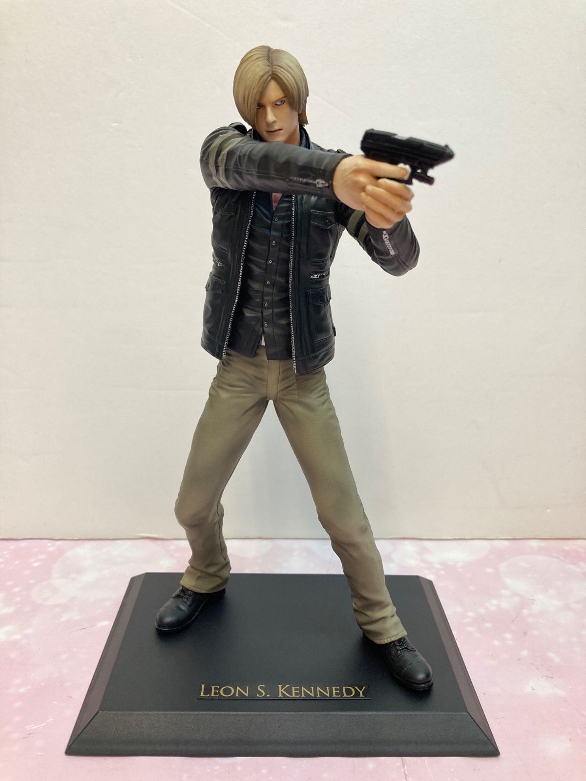 広店】レオン・S・ケネディ カプコンフィギュアビルダー クリエイター 広店】レオン・S・ケネディ カプコンフィギュアビルダー クリエイター
