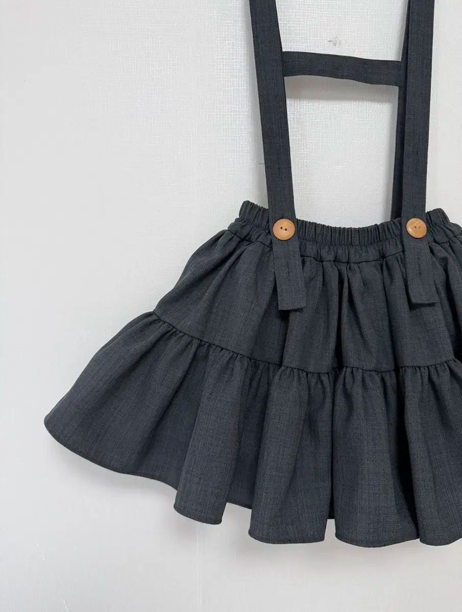 ウォニレーン グレーレース スカート