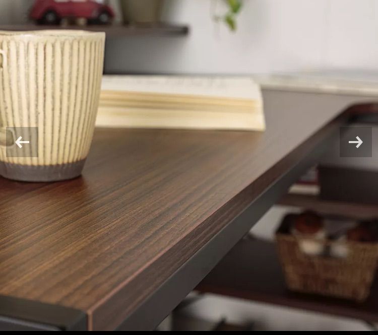 インバートデスク