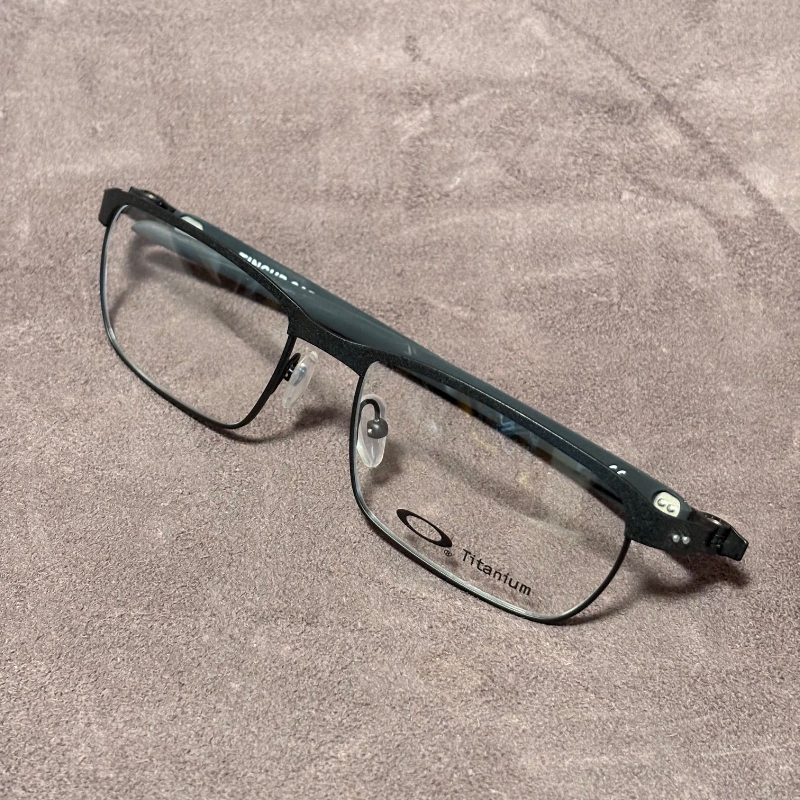 oakley メガネ チタン×カーボン TINCUP CARBON