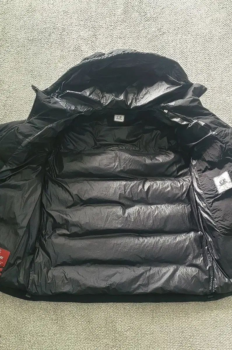 C.P. COMPANY シーピーカンパニー ナイロン ダックダウン ダウン
