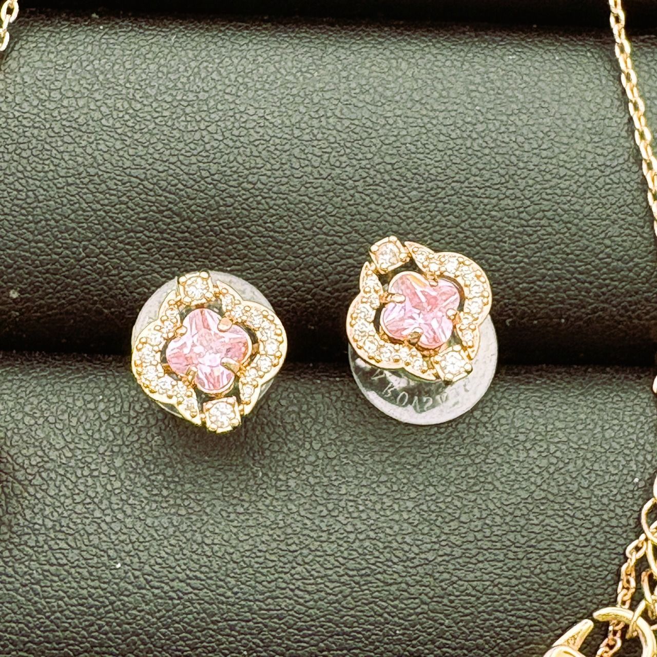 品 スワロフスキー Sparkling Dance ネックレス＆ピアスセット TK_007