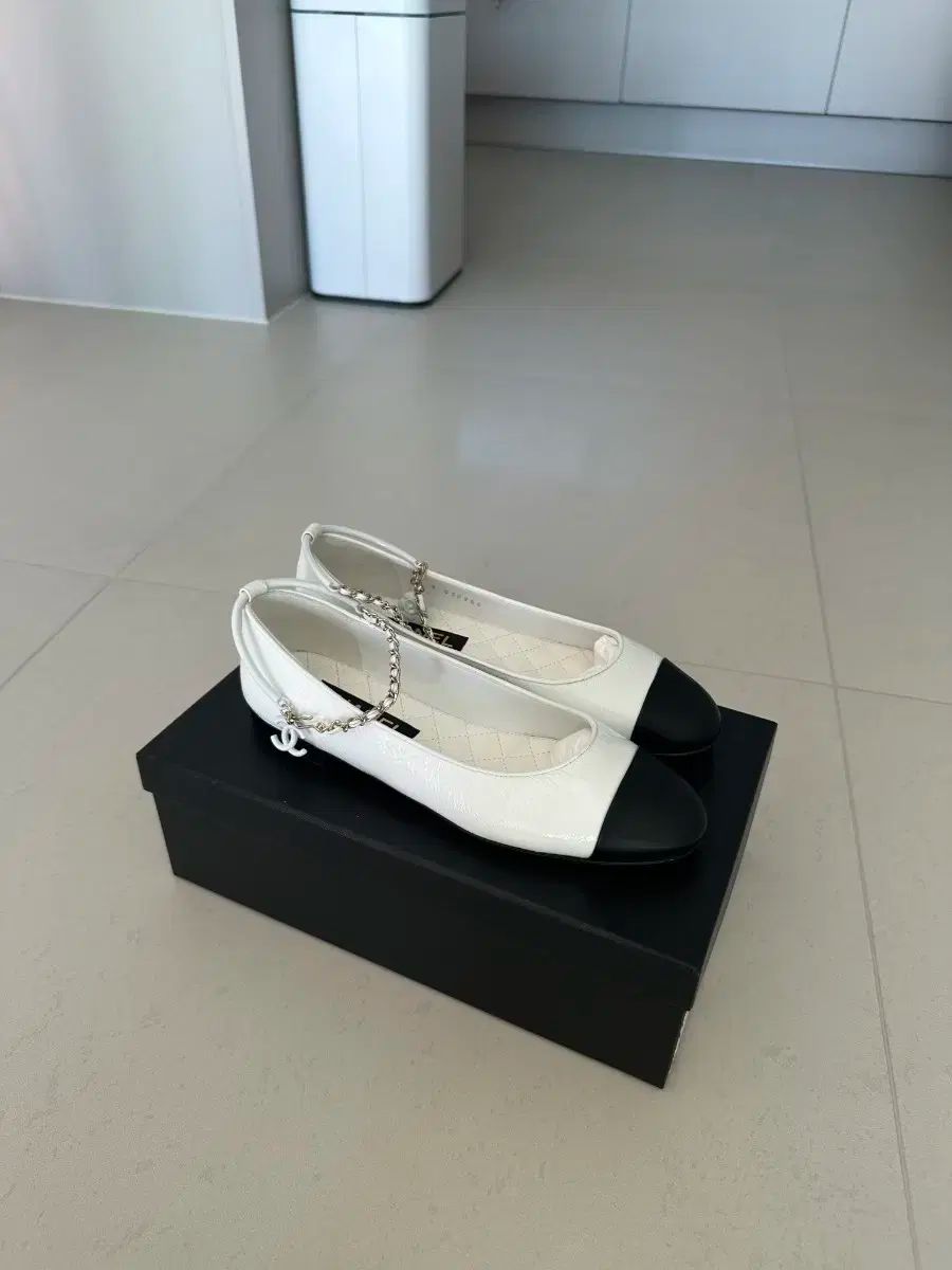 バレリーナ フラット