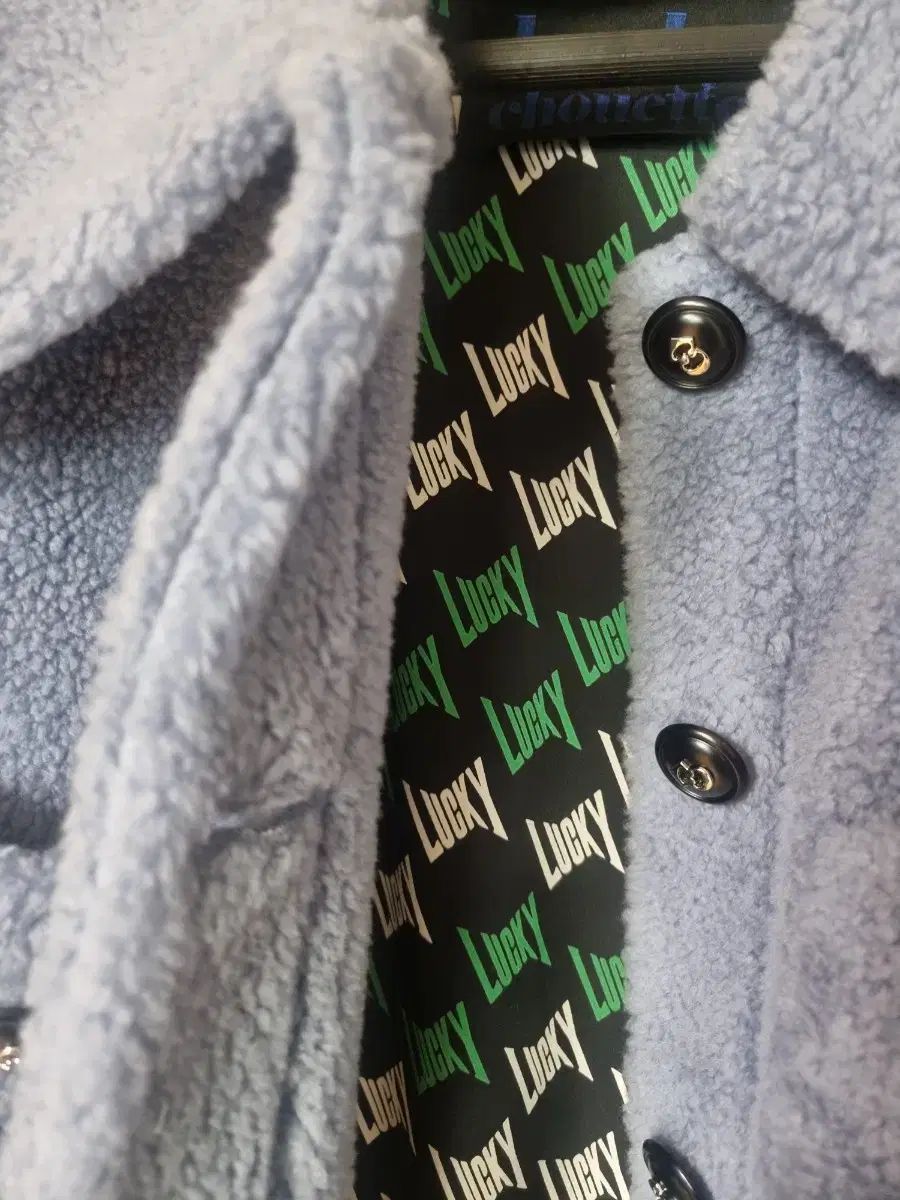 ラッキーシュエトゥ ブルー