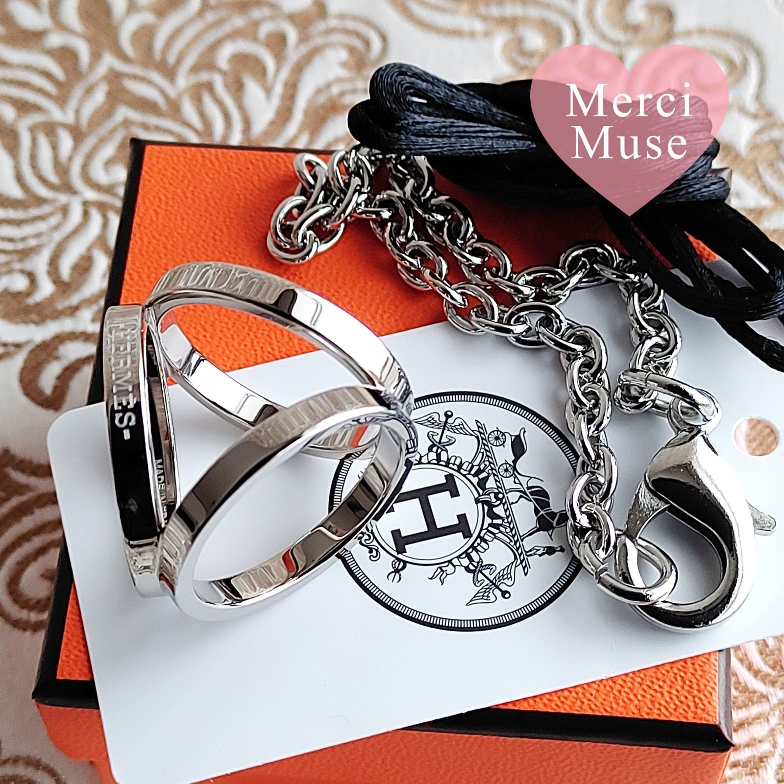 ❤未使用品❤スカーフリング トリオ シルバー金具 エルメス ネックレスにも ❤未使用品❤スカーフリング トリオ シルバー金具 エルメス ネックレス