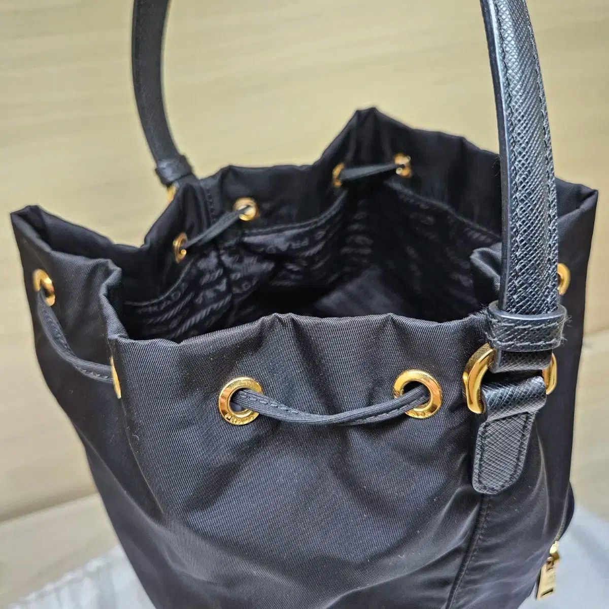 バケットバッグ ブラック