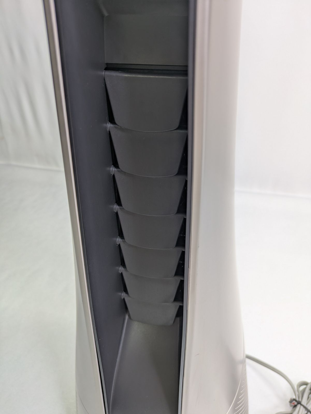 スリムイオンファンヒーター