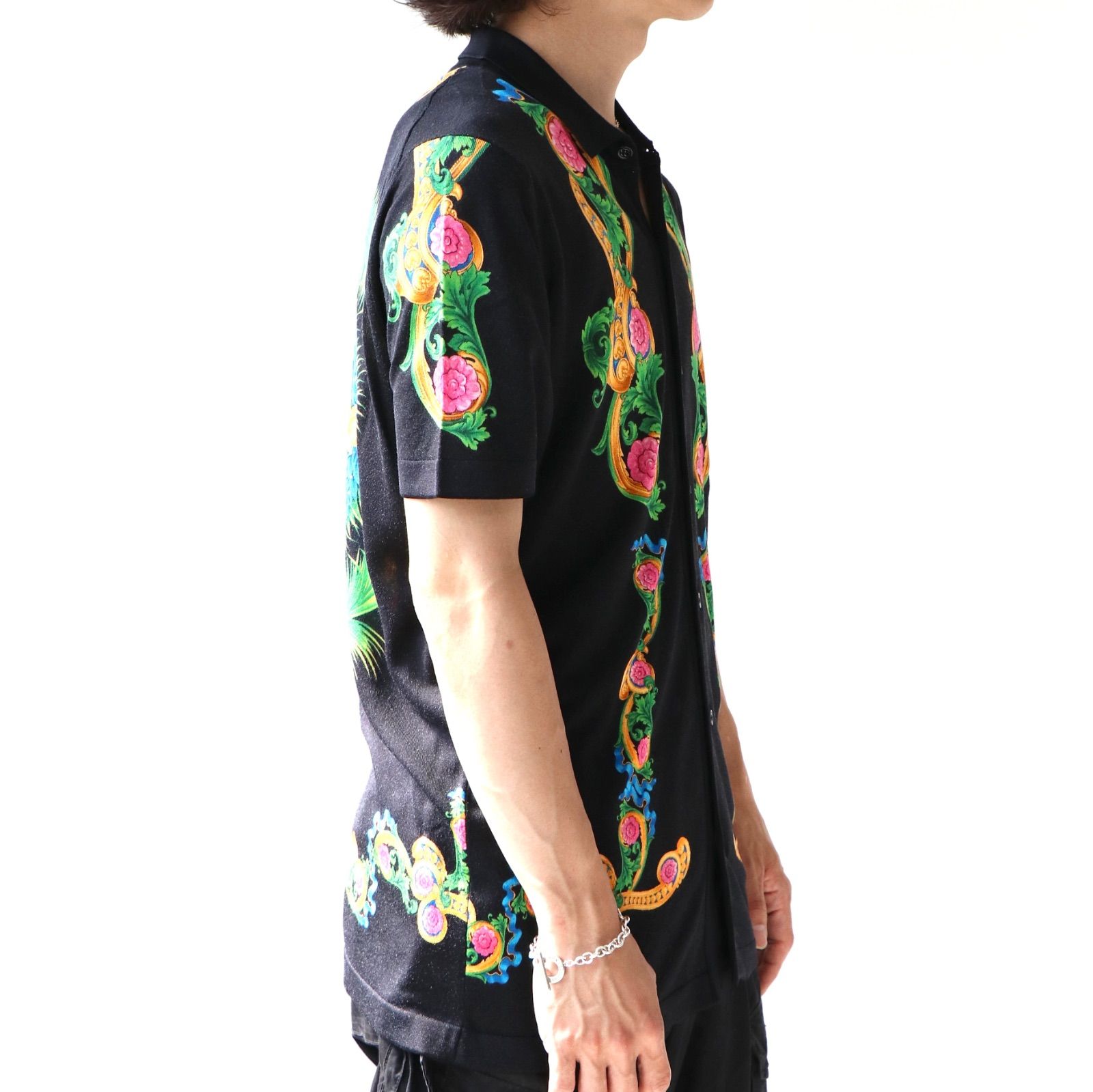  VERSACE ヴェルサーチェ 柄入り シャツ ブラック系その他 半袖 シャツ ブラウス