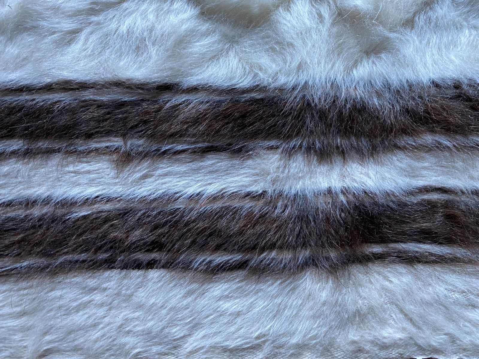 モフモフ暖かくてインテリアにもお洒落