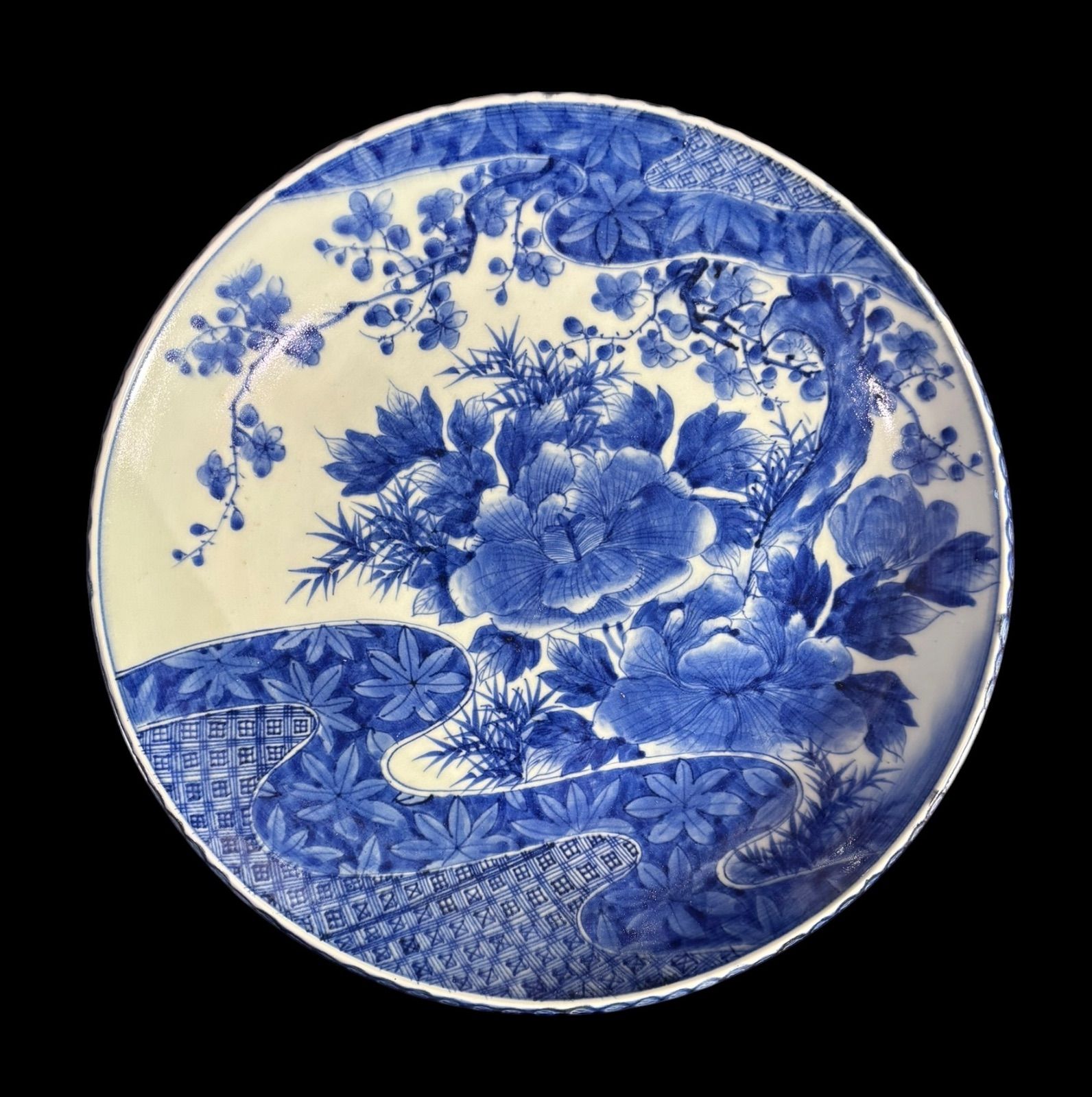 古伊万里 梅牡丹文図 染付 時代物 大皿 盛り皿 飾り皿 古伊万里