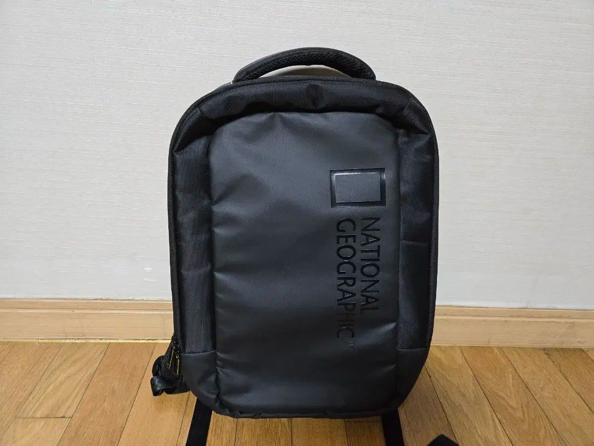 ナショナルジオグラフィック スマート バックパック