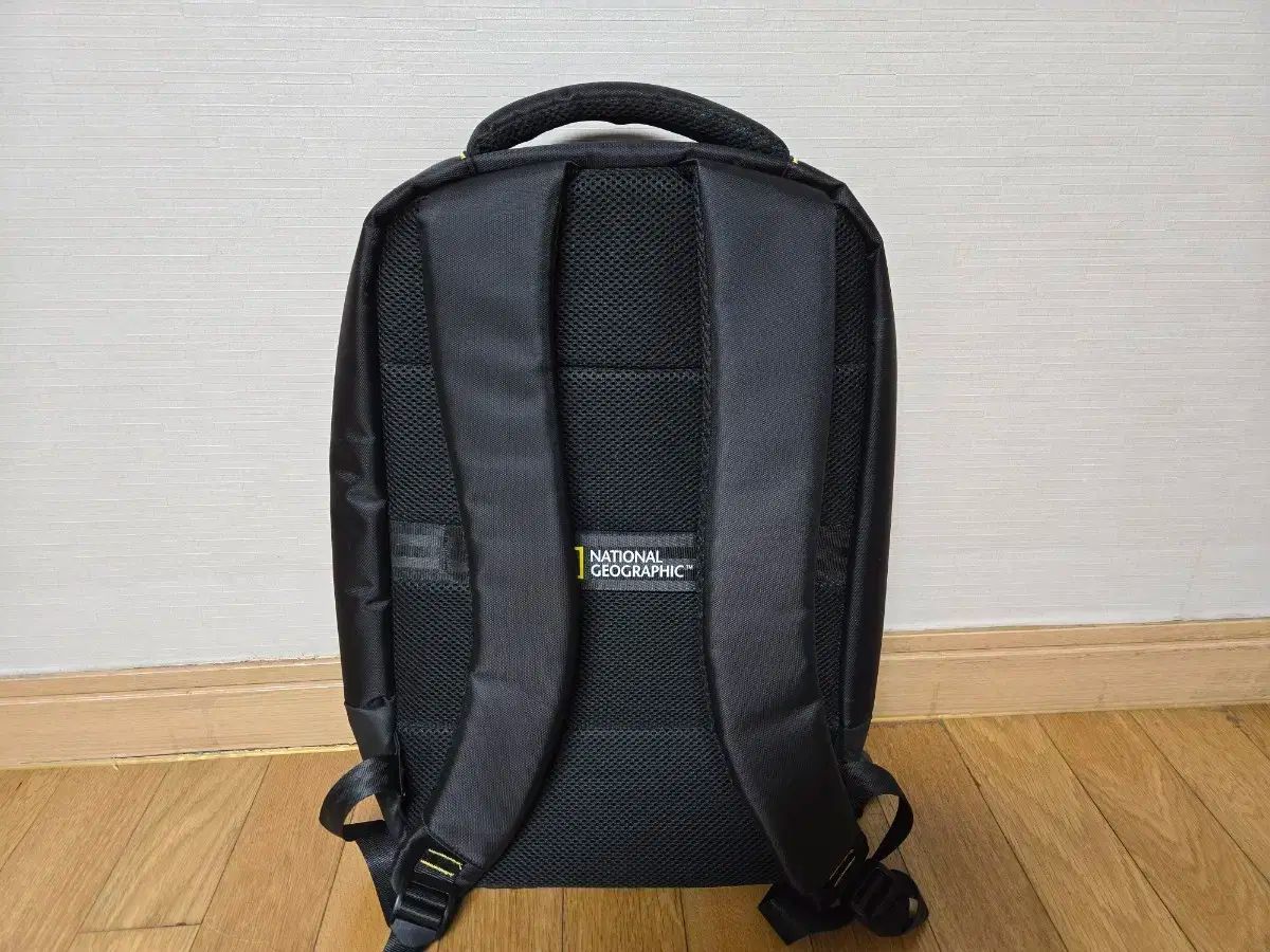 ナショナルジオグラフィック スマート バックパック