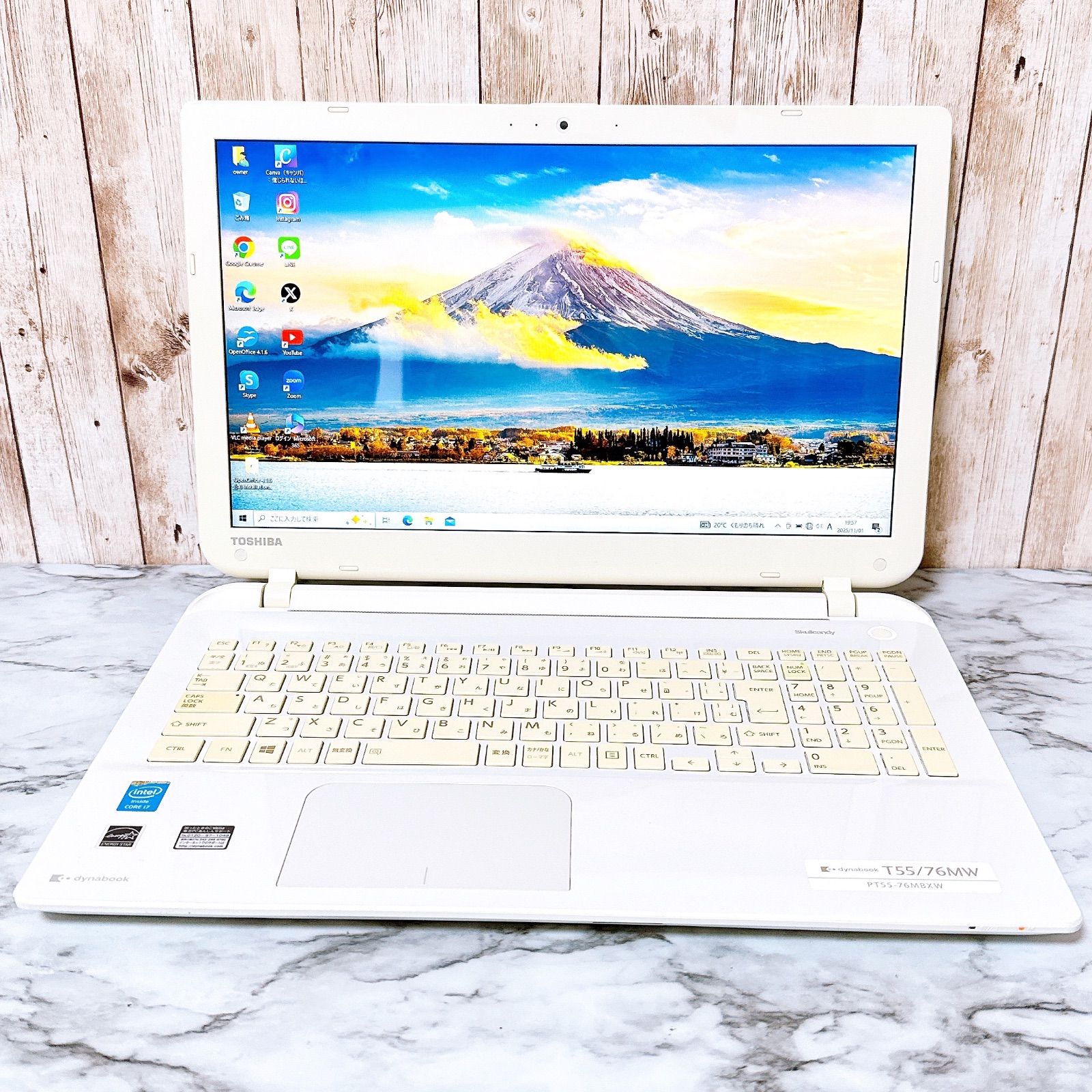 メモリ8GB カメラ付き