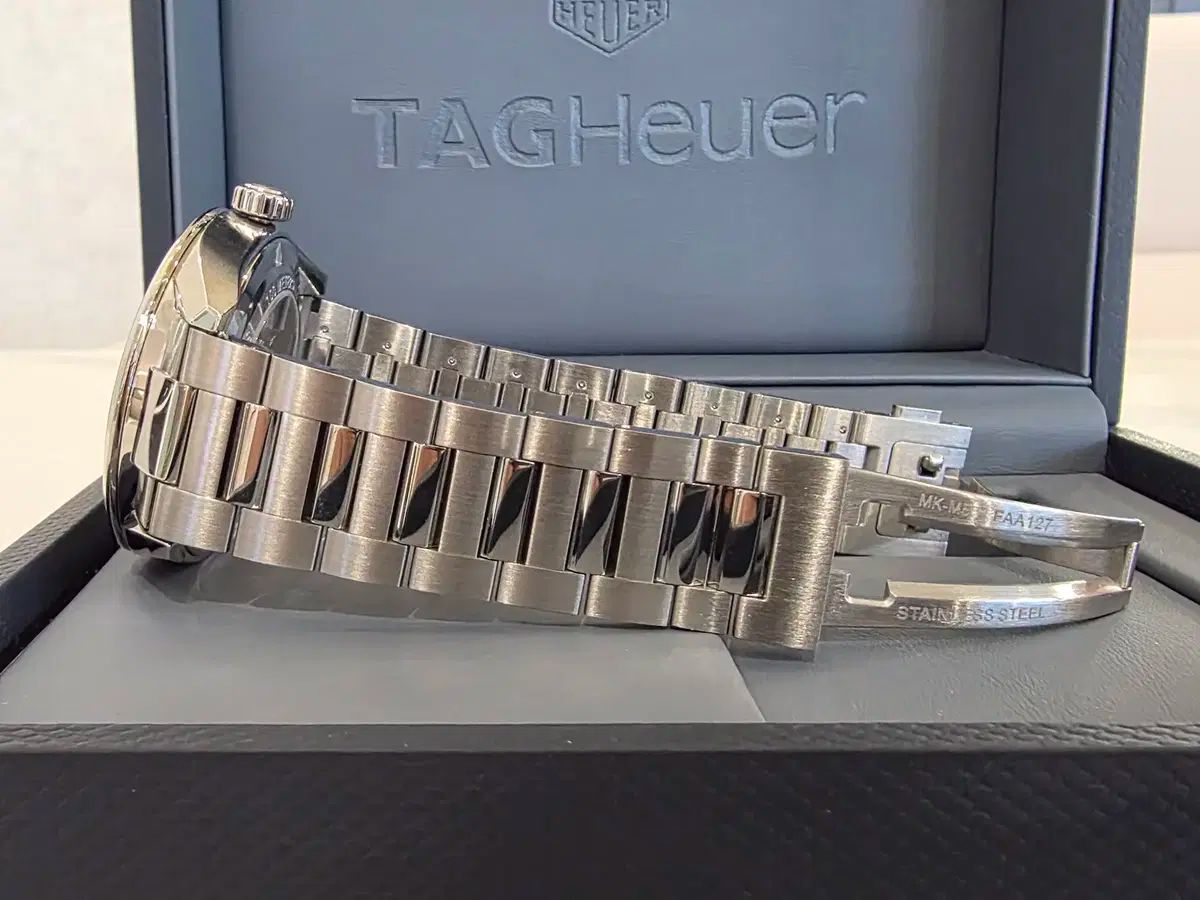 級新モデル タグ