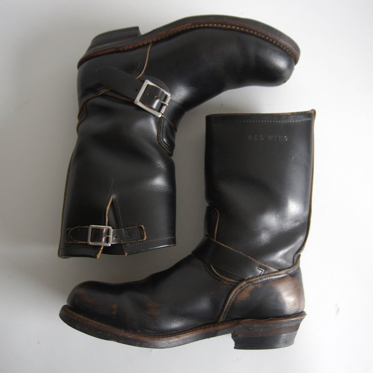 茶芯】REDWING【9268/エンジニアブーツ】US9.5D 縦羽根タグ レッド