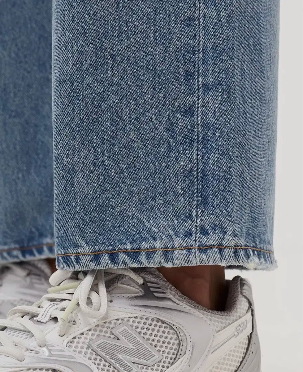 ルーズ ストレート