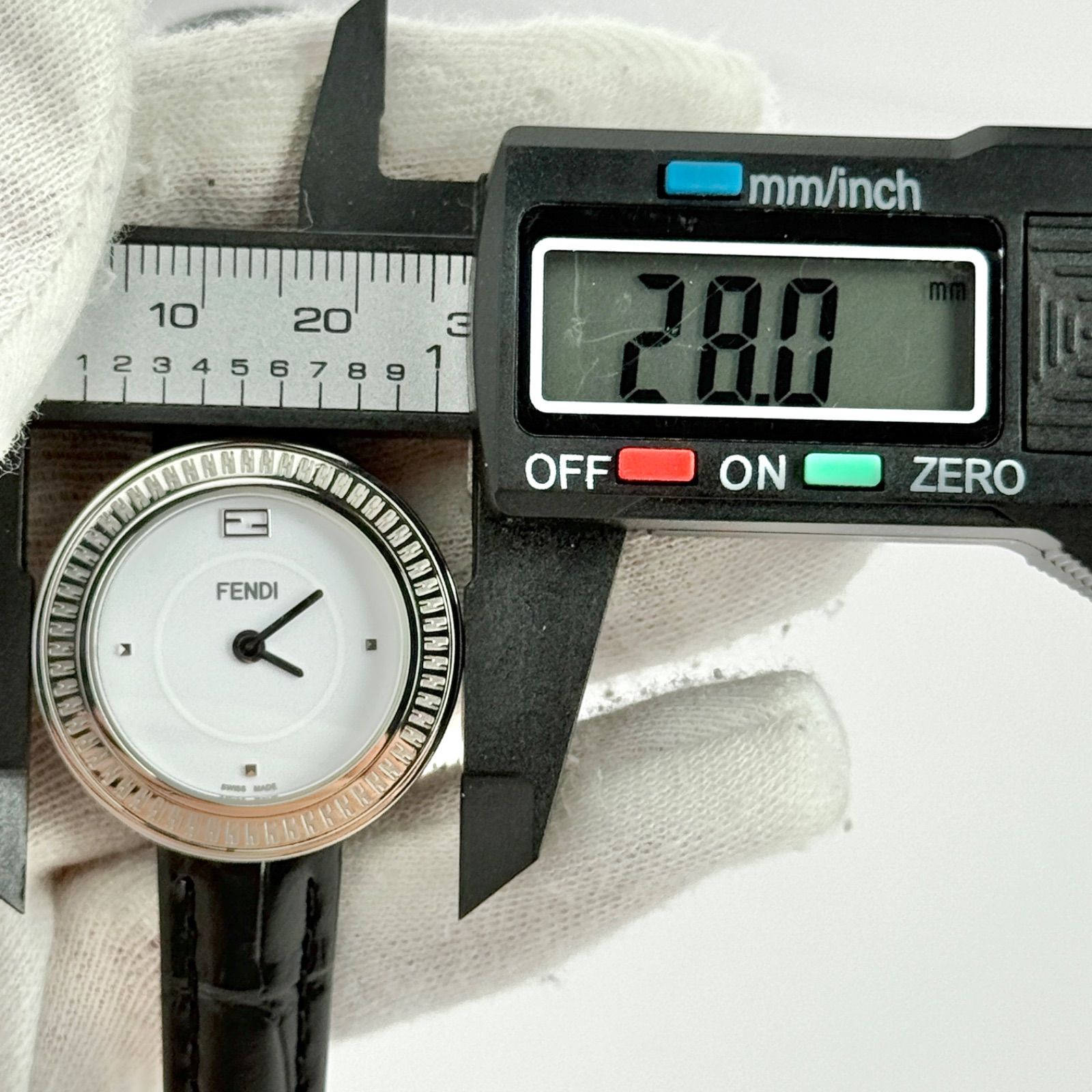 美品】フェンディ マイウェイ 35000S 新品ベルト 新品電池 683 - メルカリ