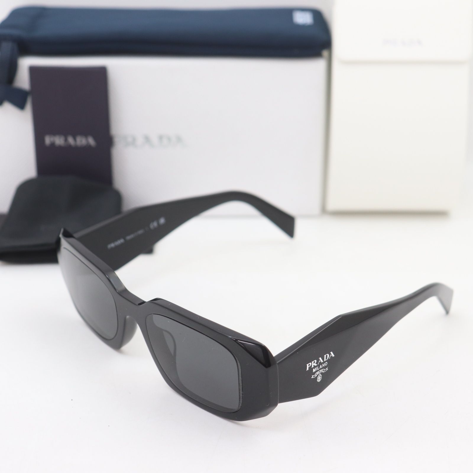 IT3J5OBM351C PRADA プラダ シンボル サングラス アイウェア SPR17W-F 1AB-5S0 ブラック ウィメンズ ケース 保存袋 ロゴマーク