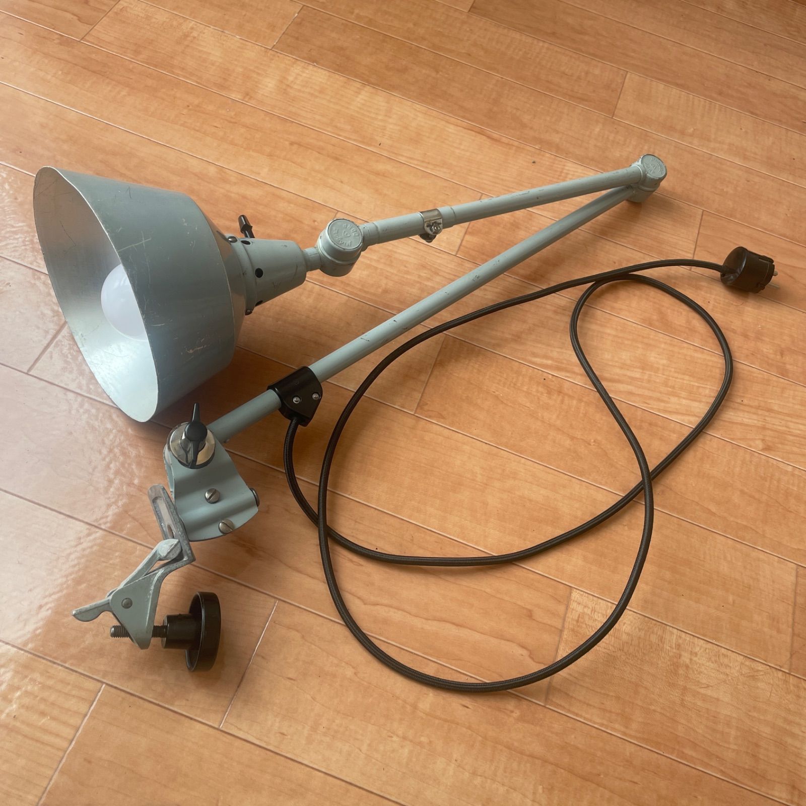 デスクランプ ライト