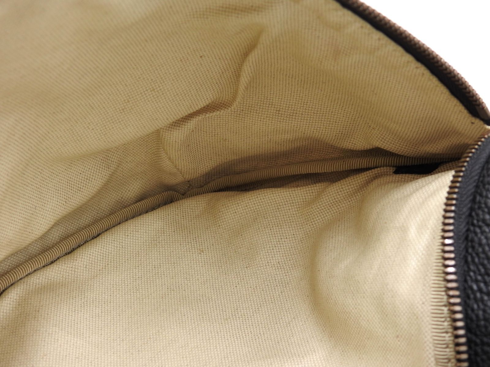 ブラック レッド