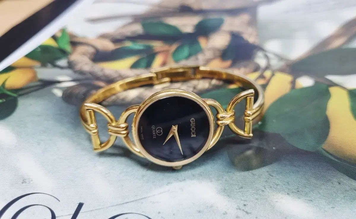 グッチ 6200L ゴールド リストウォッチ