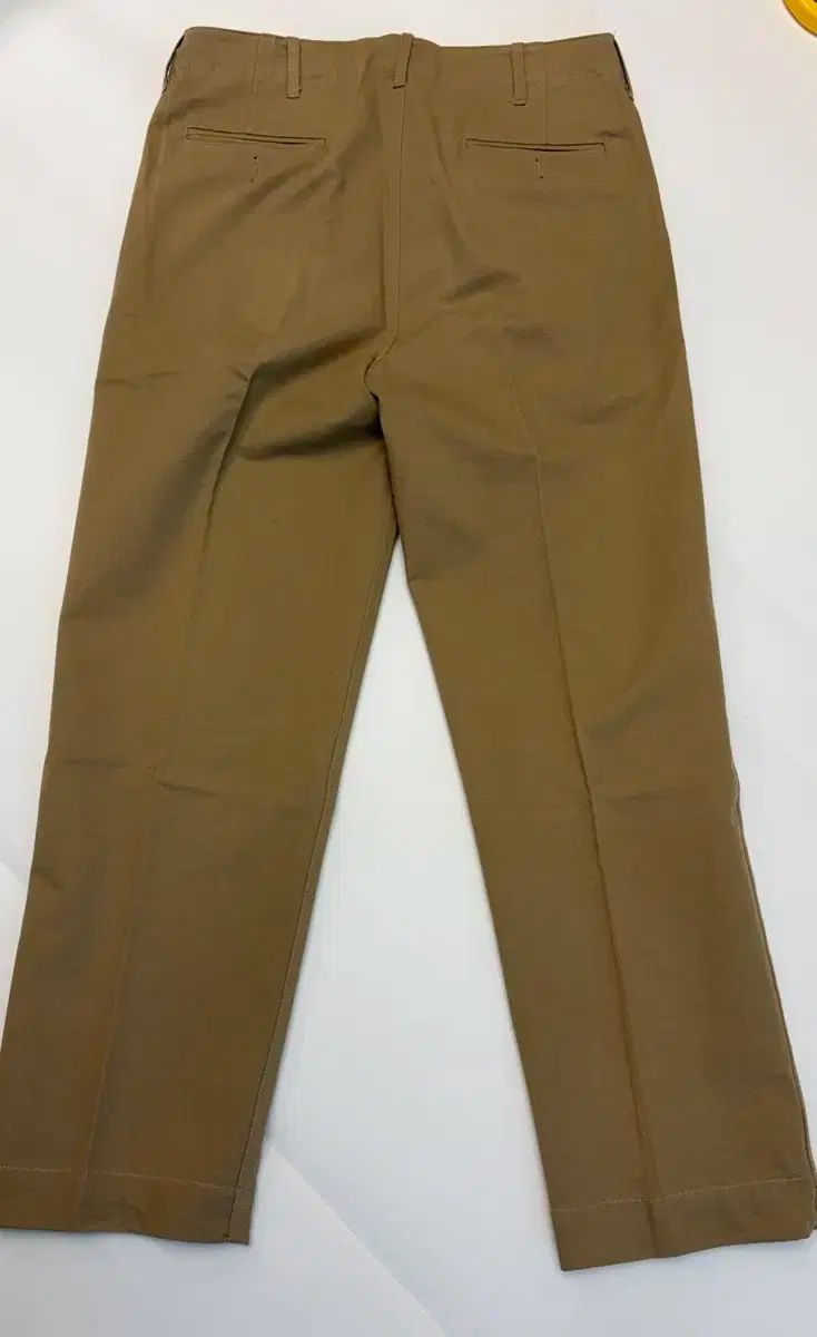 リーネック オフィサー