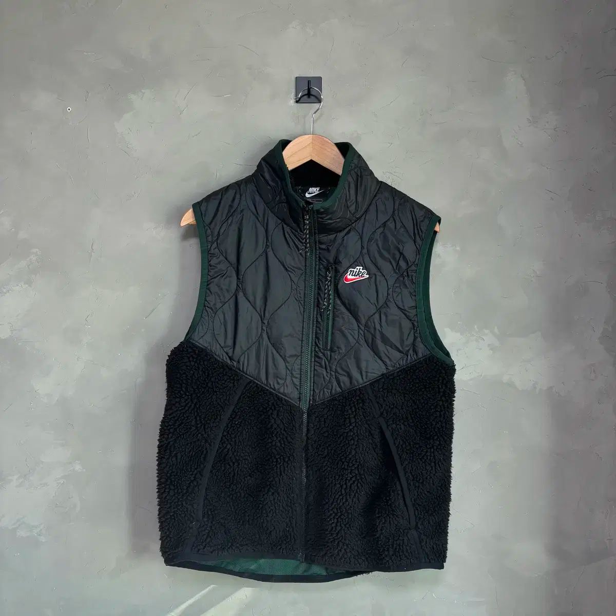 ナイキ ヘリテイジ フリース ウィンター ベスト