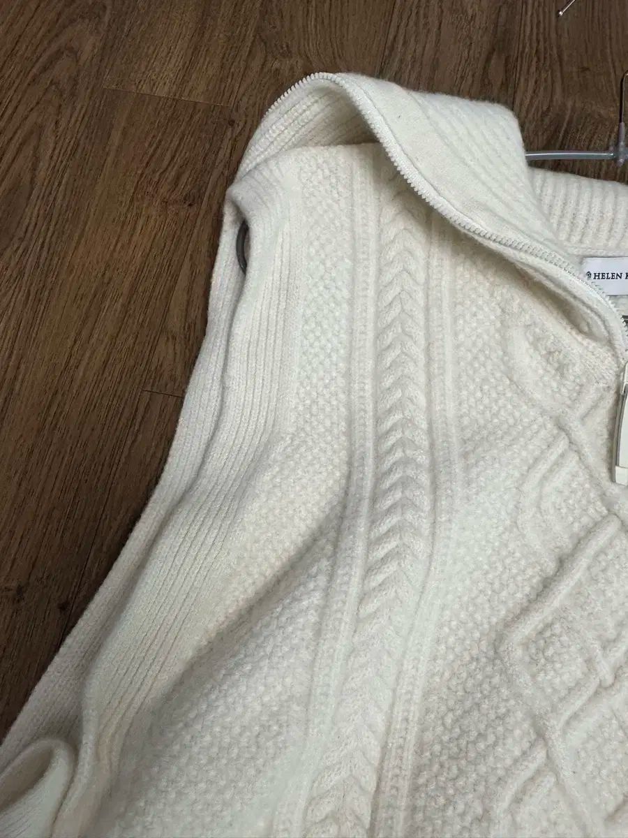 ヘレンカミンスキー ウール100 BEST