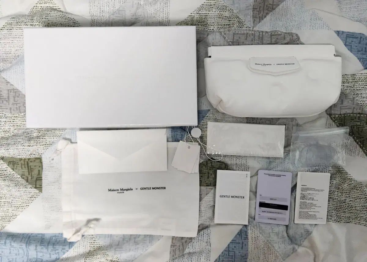 メゾンマルジェラ MM210