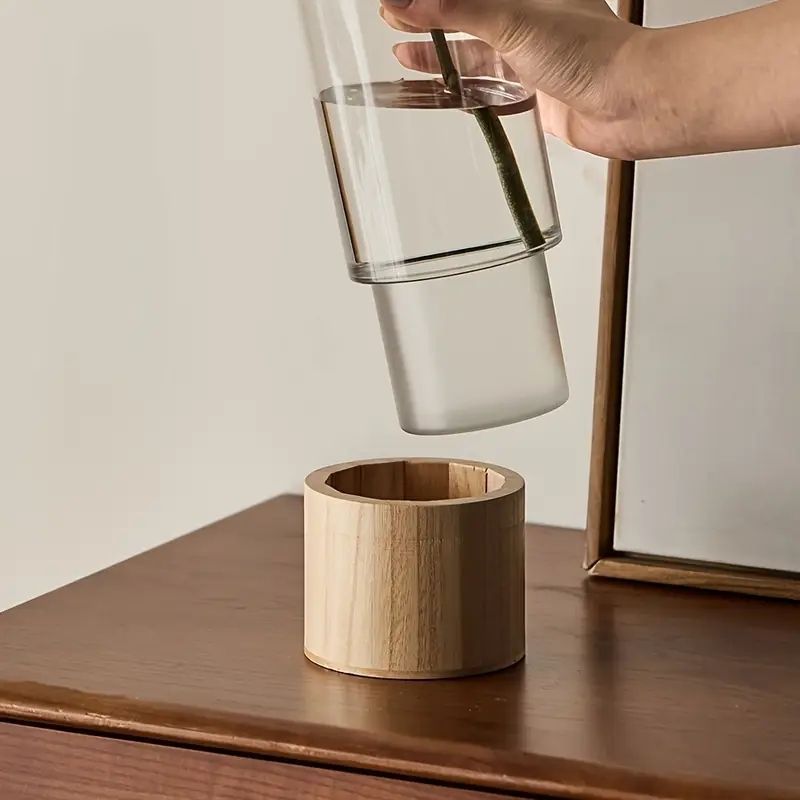 – 木製台座付き透明デザイン