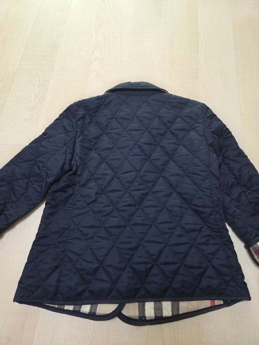 6 Y バーバリーキッズ キルティング ジャケット