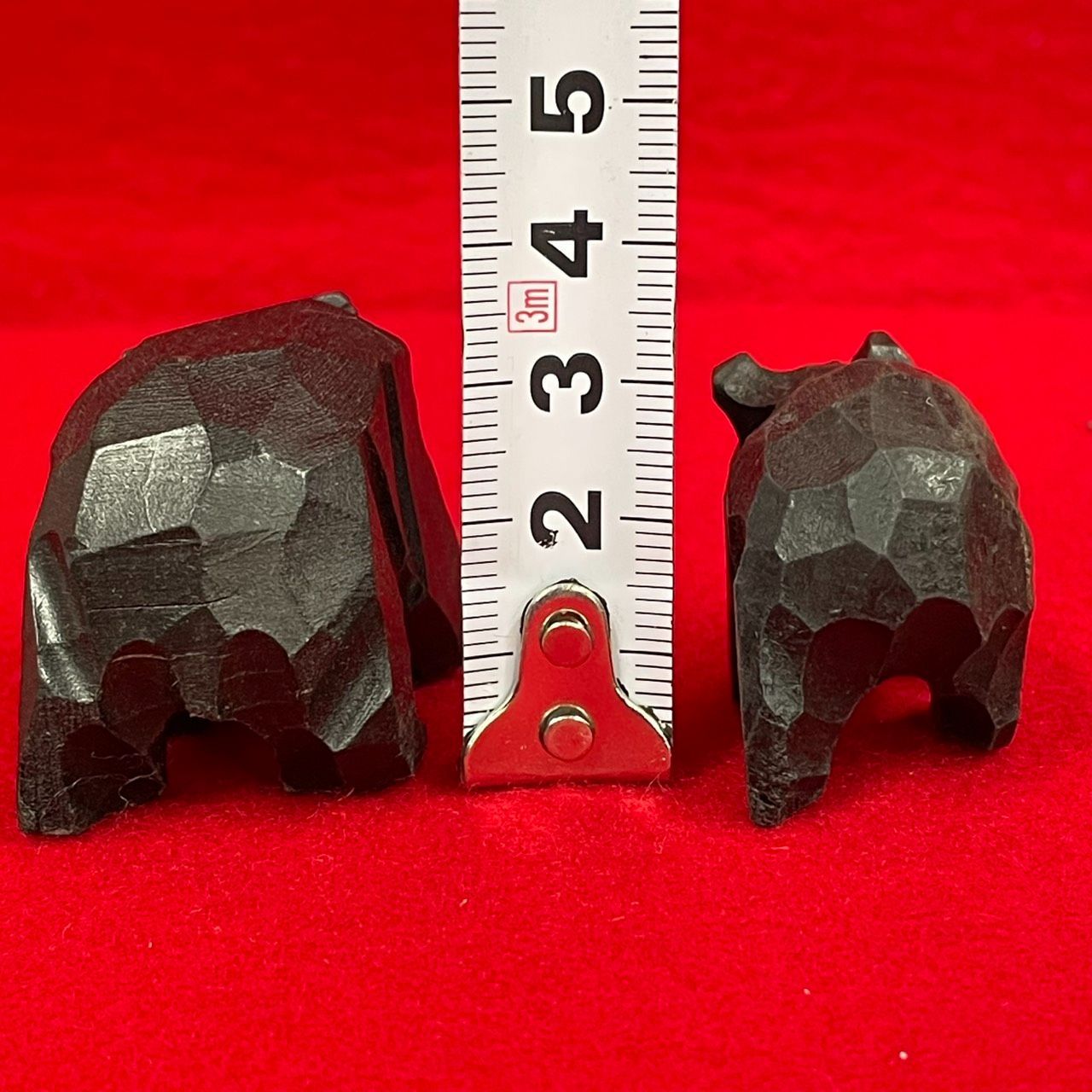 木彫り一刀彫り　親子熊　オブジェ Amazon.co.jp: 置物熊くまクマ親子熊北海道旅行土産観光大きい迫力